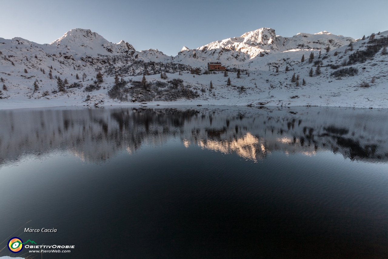 La prima neve autunnale al Calvi-25.JPG